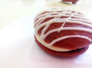 Red Velvet Whoopie pie 