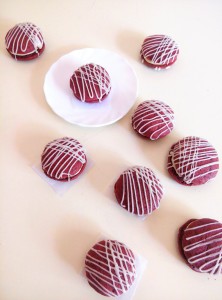 Red Velvet Whoopie pie 