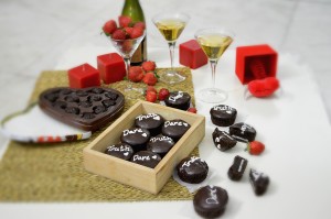 Eggless chocolate mini cakes