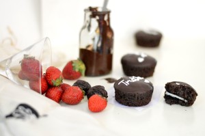 Eggless chocolate mini cakes