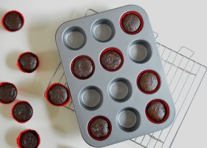 Eggless chocolate mini cakes