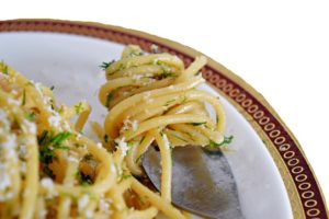 Garlic butter white wine pasta 