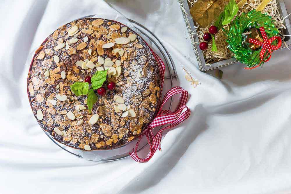 Traditional Christmas Plum Cake